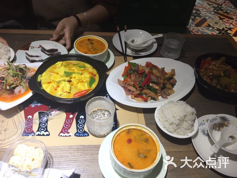 安卓上最强悍的视频播放软件 提供硬解码 软解码丨带测试|Bsports必一体育(图3) 必一