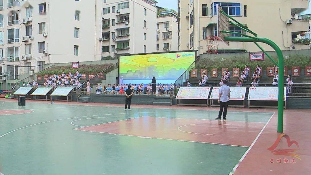 何光平开展教师节走访慰问运动-Bsports必一体育(图6)
何光平开展教师节走访慰问运动-Bsports必一体育(图6)