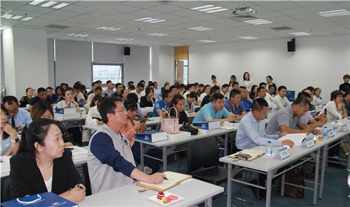 PaulCocksedge为BMW与FLOS设计Sestoseo【b体育】(图1) b体育