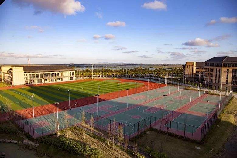 【b体育】
快看!这所大学今年扩招1000人 有11个专业可选 只有面试没有笔试！(图3)