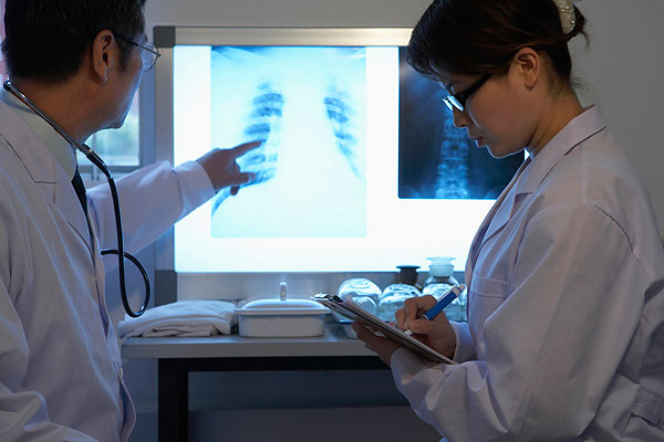 必一_手机上的悲剧催逼生命教育快快进课堂(图1) Bsports必一体育